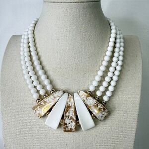 Vintage White Bead Necklace Gold Accent Triple‎ Strand Geometric 80s Kitsch